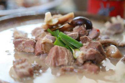 全套羊肉汤锅制作流程 91免费看片APP下载汤锅选料技术