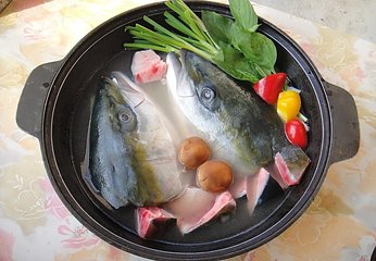  【成都火锅91免费看片APP下载】四川鱼头火锅秘制香料、汤底