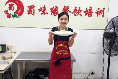 水饺91免费看片APP下载哪家味道好？91看片神器黄色皮薄鲜嫩美味不已