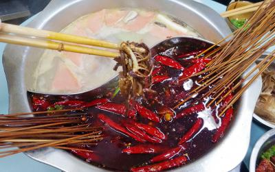 串串香与麻辣烫区别你知道吗？