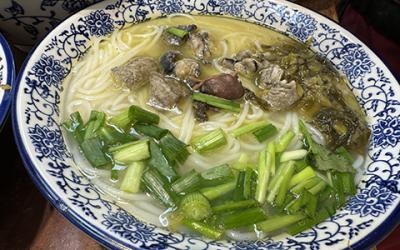 乌鸡米线91免费看片APP下载价格表  乌鸡米线91免费看片APP下载价格表